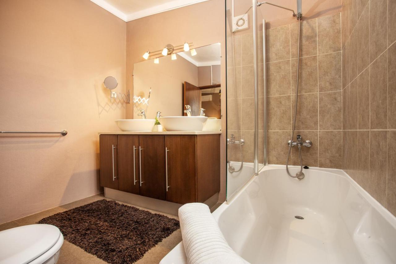 Privilege Casa Da Videira With Swimming Pool, Quelfes - 오양 외부 사진