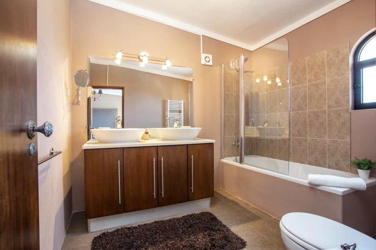 Privilege Casa Da Videira With Swimming Pool, Quelfes - 오양 외부 사진